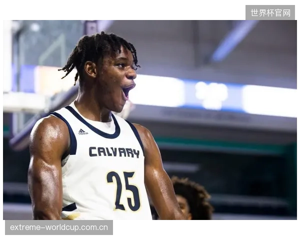 史密斯的体测数据显示其身材在NBA对抗中处于劣势,这可能成为他登陆NBA的最大障碍。 史密斯的体测数据显示其身材在NBA对抗中处于劣势,这可能成为他登陆NBA的最大障碍。